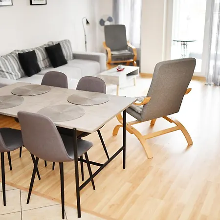 Apartment Navigator-rezydencja Portowa 14 *